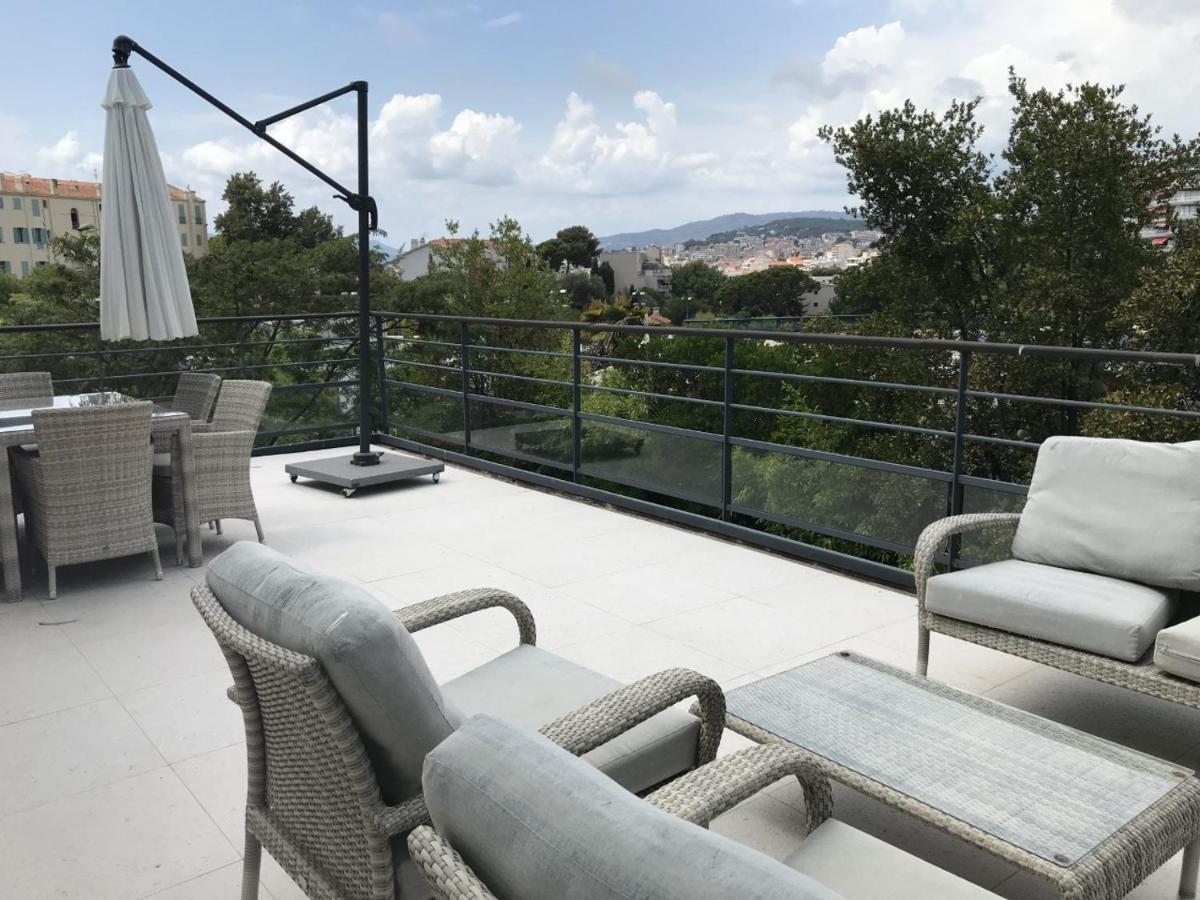 Appartement Montfleury, 2 Terrasses, 2 Chambres , 2 Sdb , Pkg Prive Piscine, 15 Min Walk To Croisette Beach And Palais Des Festivals Cannes Eksteriør bilde