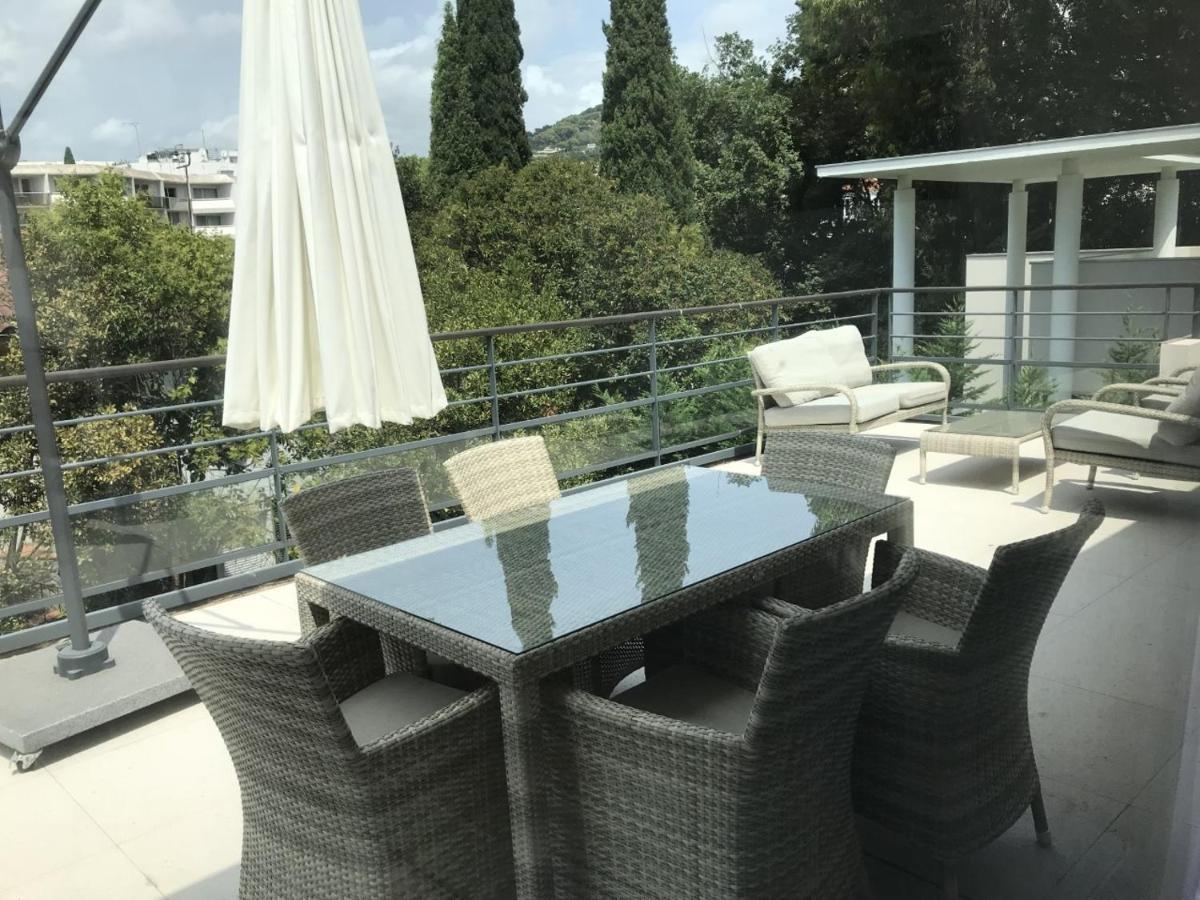 Appartement Montfleury, 2 Terrasses, 2 Chambres , 2 Sdb , Pkg Prive Piscine, 15 Min Walk To Croisette Beach And Palais Des Festivals Cannes Eksteriør bilde