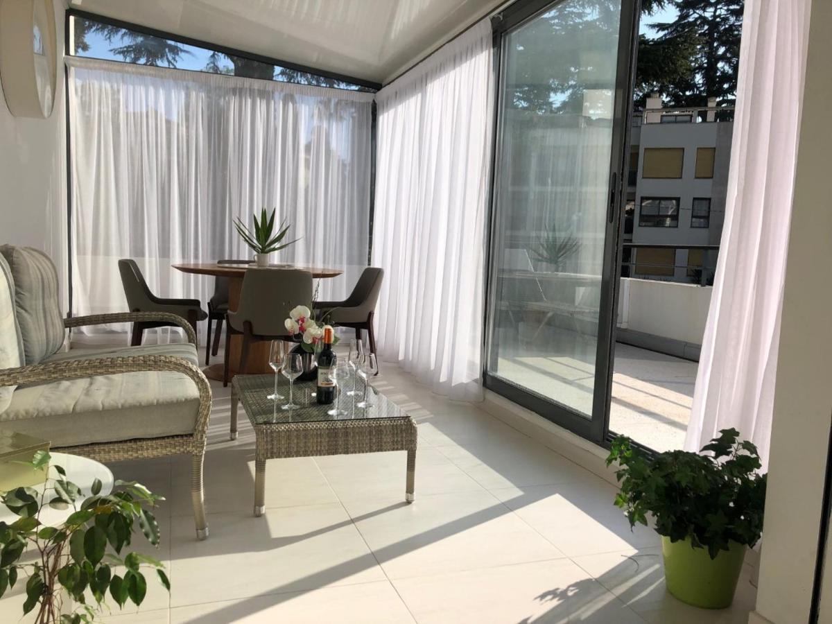 Appartement Montfleury, 2 Terrasses, 2 Chambres , 2 Sdb , Pkg Prive Piscine, 15 Min Walk To Croisette Beach And Palais Des Festivals Cannes Eksteriør bilde
