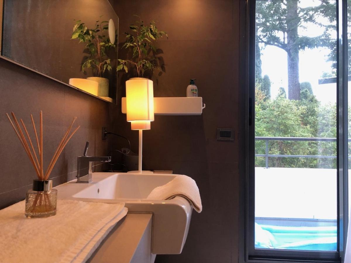Appartement Montfleury, 2 Terrasses, 2 Chambres , 2 Sdb , Pkg Prive Piscine, 15 Min Walk To Croisette Beach And Palais Des Festivals Cannes Eksteriør bilde