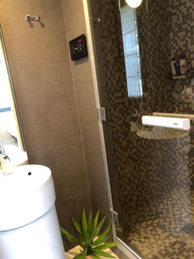 Appartement Montfleury, 2 Terrasses, 2 Chambres , 2 Sdb , Pkg Prive Piscine, 15 Min Walk To Croisette Beach And Palais Des Festivals Cannes Eksteriør bilde