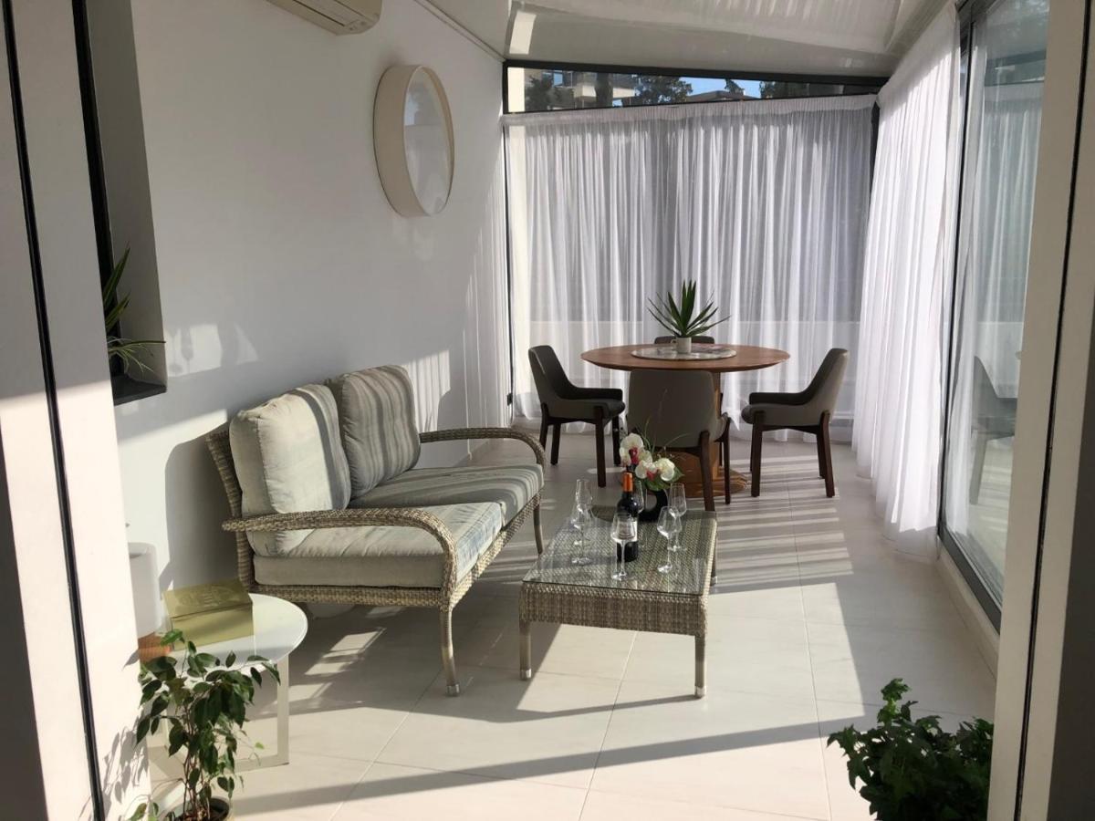 Appartement Montfleury, 2 Terrasses, 2 Chambres , 2 Sdb , Pkg Prive Piscine, 15 Min Walk To Croisette Beach And Palais Des Festivals Cannes Eksteriør bilde